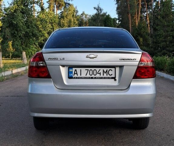 Серый Шевроле Авео, объемом двигателя 1.5 л и пробегом 312 тыс. км за 2750 $, фото 6 на Automoto.ua