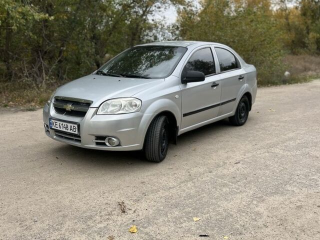 Серый Шевроле Авео, объемом двигателя 1.5 л и пробегом 380 тыс. км за 3100 $, фото 1 на Automoto.ua