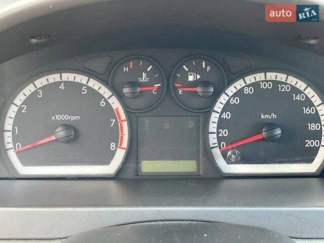 Серый Шевроле Авео, объемом двигателя 1.4 л и пробегом 174 тыс. км за 3300 $, фото 8 на Automoto.ua