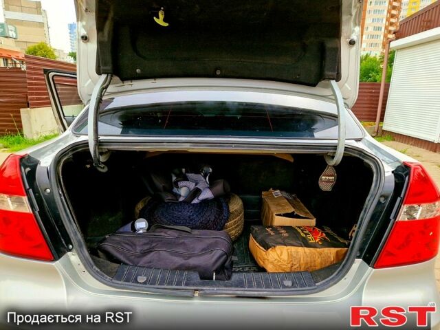 Сірий Шевроле Авео, об'ємом двигуна 1.6 л та пробігом 220 тис. км за 4200 $, фото 12 на Automoto.ua