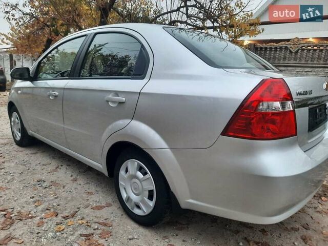 Серый Шевроле Авео, объемом двигателя 1.6 л и пробегом 86 тыс. км за 5000 $, фото 11 на Automoto.ua