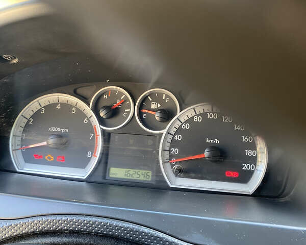 Серый Шевроле Авео, объемом двигателя 1.5 л и пробегом 163 тыс. км за 3300 $, фото 4 на Automoto.ua