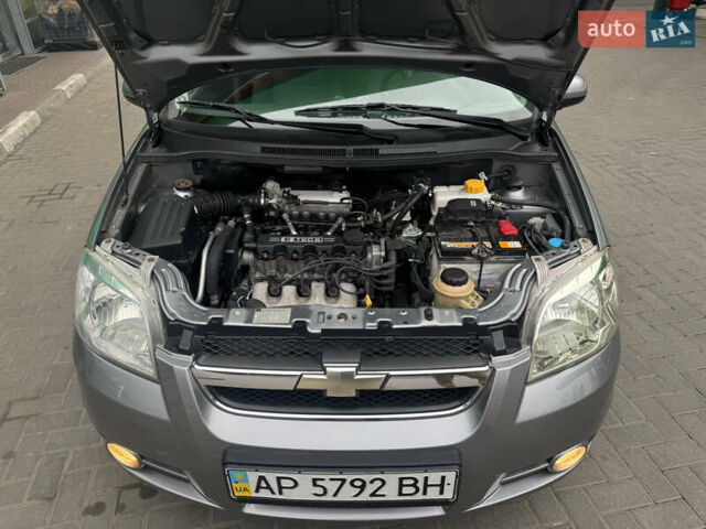Серый Шевроле Авео, объемом двигателя 1.5 л и пробегом 154 тыс. км за 4800 $, фото 13 на Automoto.ua