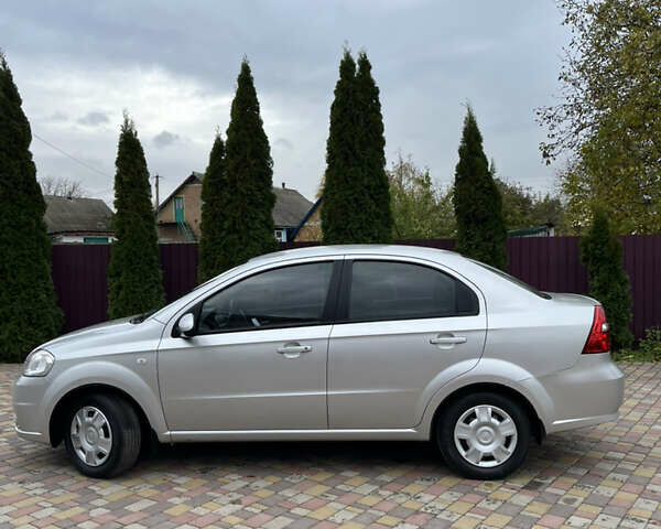 Шевроле Авео 2008 у Хороле на Automoto.ua Сірий Шевроле Авео, об'ємом двигуна 1.6 л та пробігом 163 тис. км за 5550 $, фото 12 на Automoto.ua