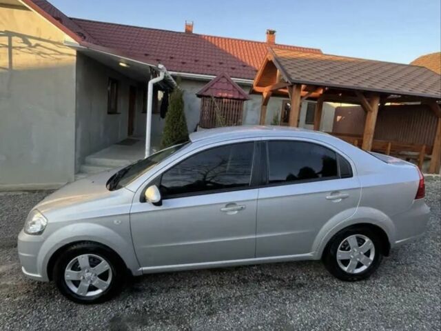 Серый Шевроле Авео, объемом двигателя 1.6 л и пробегом 140 тыс. км за 3000 $, фото 3 на Automoto.ua
