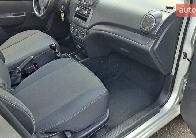 Шевроле Авео 2008 в Ивано-Франковске на Automoto.ua Серый Шевроле Авео, объемом двигателя 1.5 л и пробегом 172 тыс. км за 3950 $, фото 16 на Automoto.ua