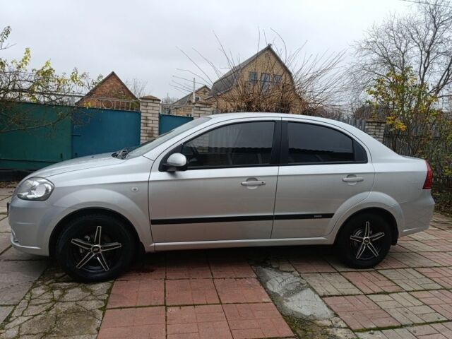 Серый Шевроле Авео, объемом двигателя 1.6 л и пробегом 167 тыс. км за 4300 $, фото 4 на Automoto.ua