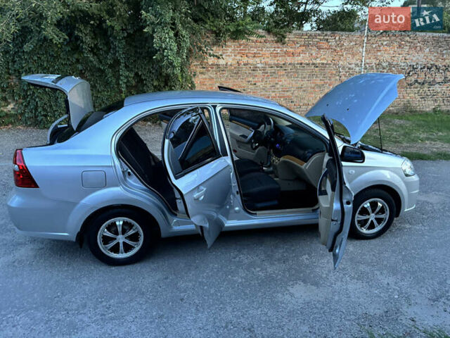 Серый Шевроле Авео, объемом двигателя 1.6 л и пробегом 122 тыс. км за 4999 $, фото 26 на Automoto.ua