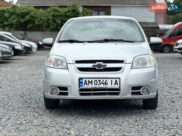 Сірий Шевроле Авео, об'ємом двигуна 1.6 л та пробігом 327 тис. км за 3000 $, фото 2 на Automoto.ua
