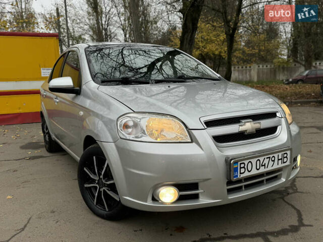 Серый Шевроле Авео, объемом двигателя 1.6 л и пробегом 175 тыс. км за 4350 $, фото 1 на Automoto.ua