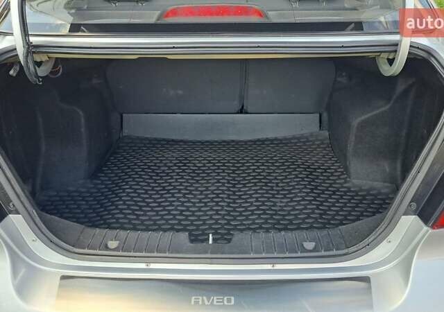 Шевроле Авео 2008 в Ивано-Франковске на Automoto.ua Серый Шевроле Авео, объемом двигателя 1.5 л и пробегом 172 тыс. км за 3950 $, фото 21 на Automoto.ua