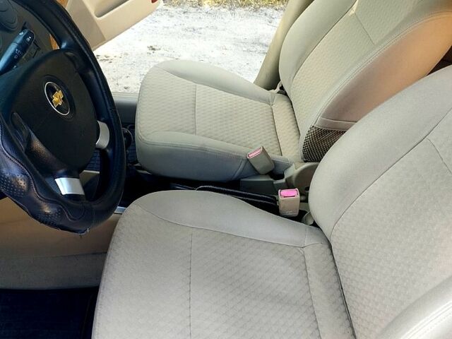 Серый Шевроле Авео, объемом двигателя 1.6 л и пробегом 122 тыс. км за 3950 $, фото 9 на Automoto.ua