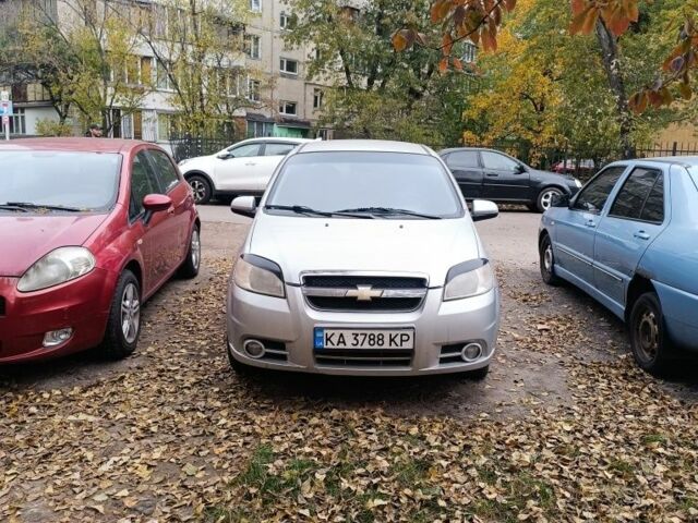 Серый Шевроле Авео, объемом двигателя 1.5 л и пробегом 325 тыс. км за 2850 $, фото 2 на Automoto.ua