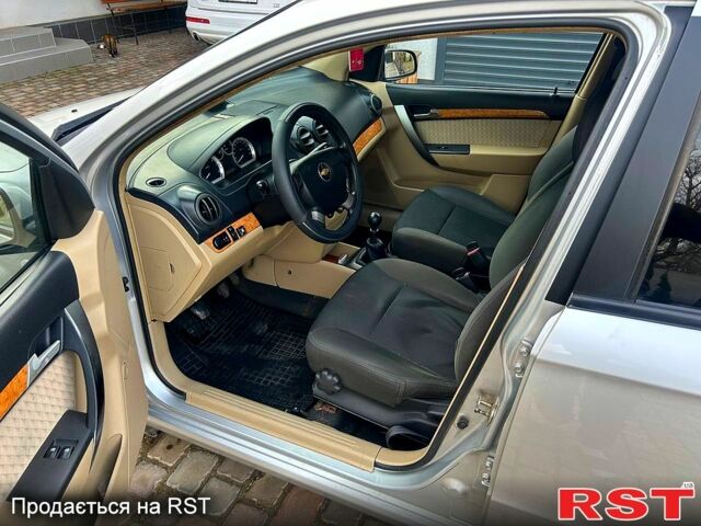 Серый Шевроле Авео, объемом двигателя 1.6 л и пробегом 270 тыс. км за 4000 $, фото 9 на Automoto.ua