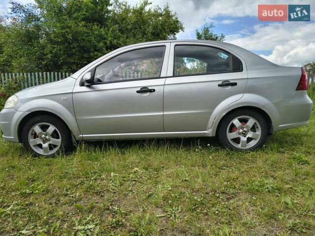 Серый Шевроле Авео, объемом двигателя 1.5 л и пробегом 311 тыс. км за 3450 $, фото 5 на Automoto.ua