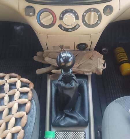Серый Шевроле Авео, объемом двигателя 1.6 л и пробегом 157 тыс. км за 4400 $, фото 16 на Automoto.ua