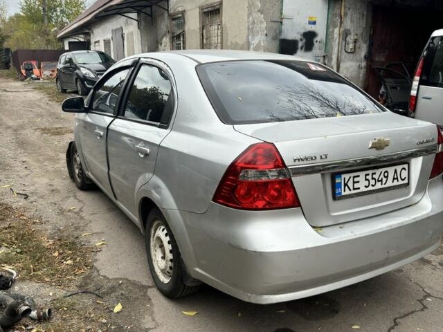 Сірий Шевроле Авео, об'ємом двигуна 1.6 л та пробігом 200 тис. км за 1500 $, фото 4 на Automoto.ua