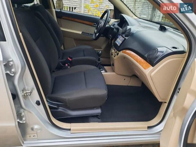 Серый Шевроле Авео, объемом двигателя 1.6 л и пробегом 86 тыс. км за 5000 $, фото 17 на Automoto.ua