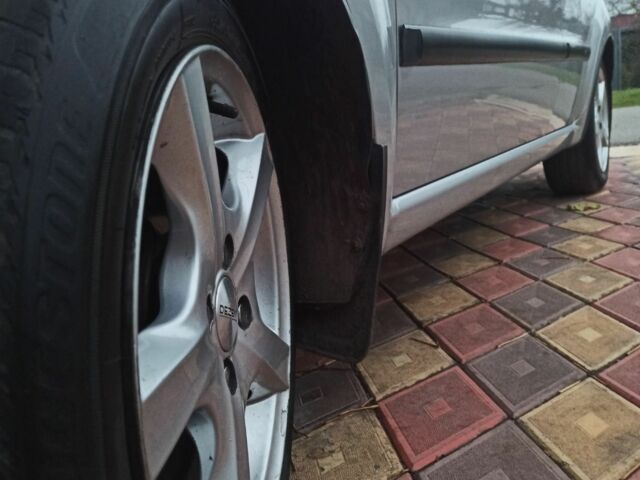 Серый Шевроле Авео, объемом двигателя 1.6 л и пробегом 186 тыс. км за 5000 $, фото 9 на Automoto.ua