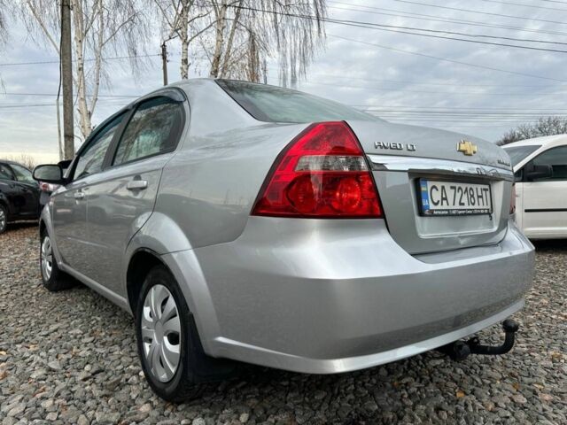 Серый Шевроле Авео, объемом двигателя 1.6 л и пробегом 308 тыс. км за 3700 $, фото 3 на Automoto.ua