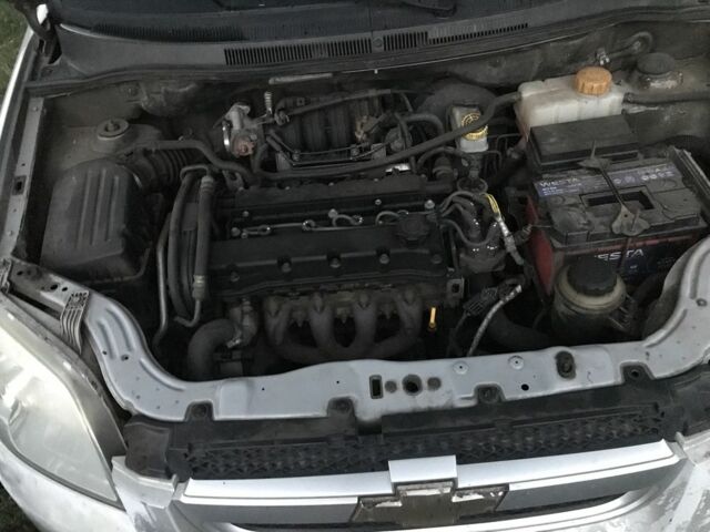 Сірий Шевроле Авео, об'ємом двигуна 1.6 л та пробігом 280 тис. км за 1400 $, фото 4 на Automoto.ua