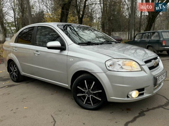 Серый Шевроле Авео, объемом двигателя 1.6 л и пробегом 175 тыс. км за 4350 $, фото 2 на Automoto.ua