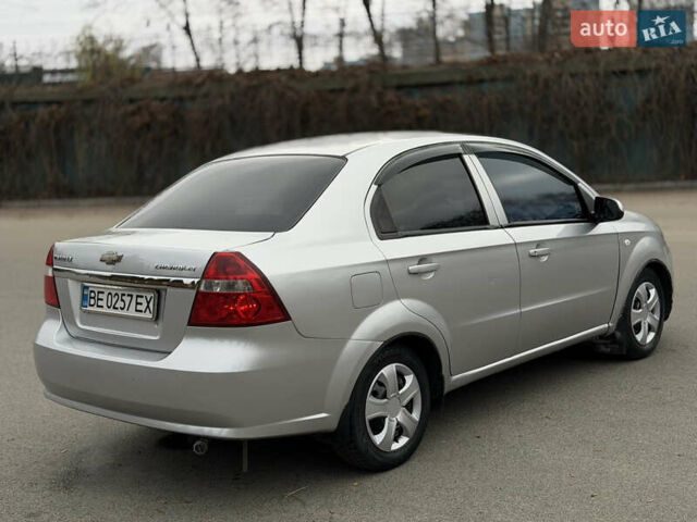 Серый Шевроле Авео, объемом двигателя 1.6 л и пробегом 240 тыс. км за 3200 $, фото 3 на Automoto.ua