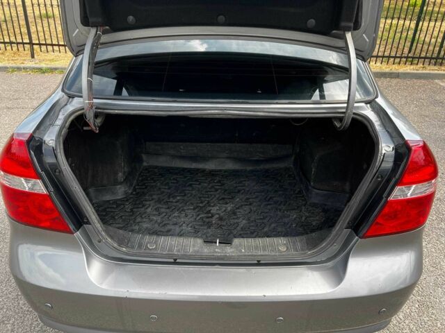 Сірий Шевроле Авео, об'ємом двигуна 1.5 л та пробігом 231 тис. км за 4500 $, фото 4 на Automoto.ua