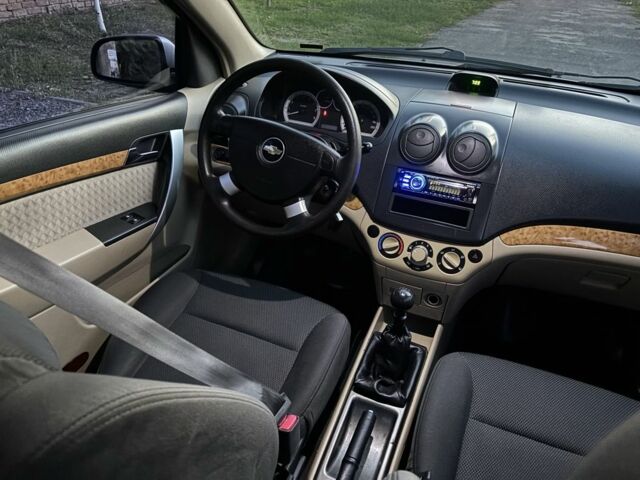 Серый Шевроле Авео, объемом двигателя 1.6 л и пробегом 122 тыс. км за 4999 $, фото 22 на Automoto.ua