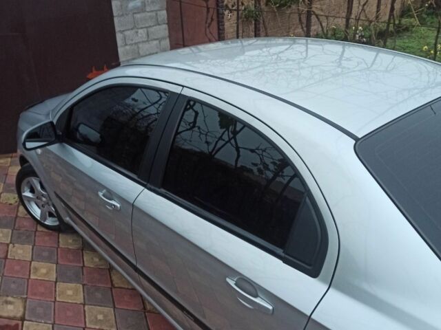 Серый Шевроле Авео, объемом двигателя 1.6 л и пробегом 186 тыс. км за 5000 $, фото 21 на Automoto.ua