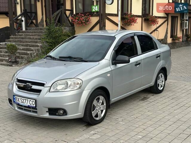Серый Шевроле Авео, объемом двигателя 1.5 л и пробегом 193 тыс. км за 3450 $, фото 4 на Automoto.ua