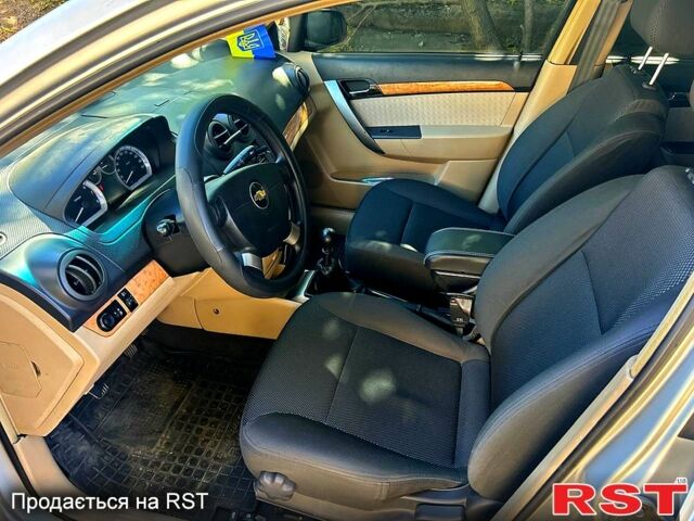 Серый Шевроле Авео, объемом двигателя 1.6 л и пробегом 171 тыс. км за 3500 $, фото 8 на Automoto.ua