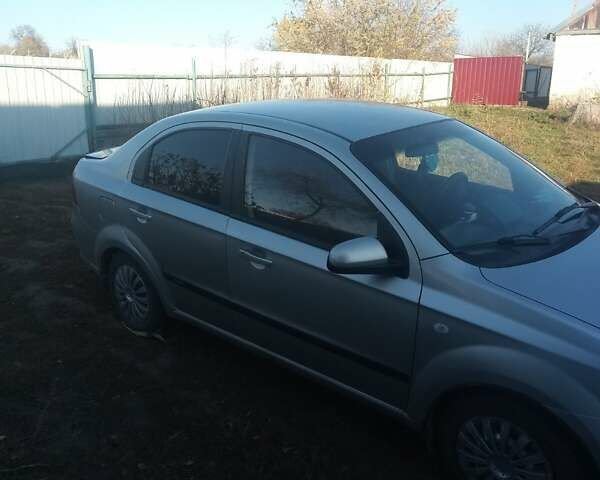 Серый Шевроле Авео, объемом двигателя 1.6 л и пробегом 240 тыс. км за 3300 $, фото 2 на Automoto.ua