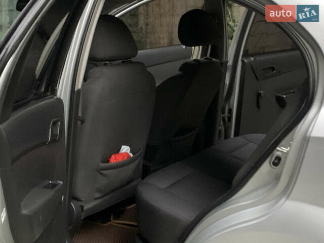 Сірий Шевроле Авео, об'ємом двигуна 1.5 л та пробігом 170 тис. км за 3700 $, фото 12 на Automoto.ua