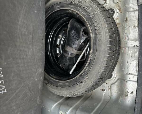 Серый Шевроле Авео, объемом двигателя 1.5 л и пробегом 193 тыс. км за 3450 $, фото 36 на Automoto.ua