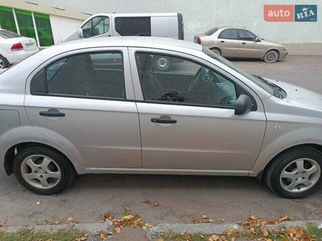 Серый Шевроле Авео, объемом двигателя 1.4 л и пробегом 174 тыс. км за 3300 $, фото 1 на Automoto.ua