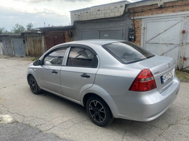Сірий Шевроле Авео, об'ємом двигуна 1.5 л та пробігом 215 тис. км за 3650 $, фото 1 на Automoto.ua