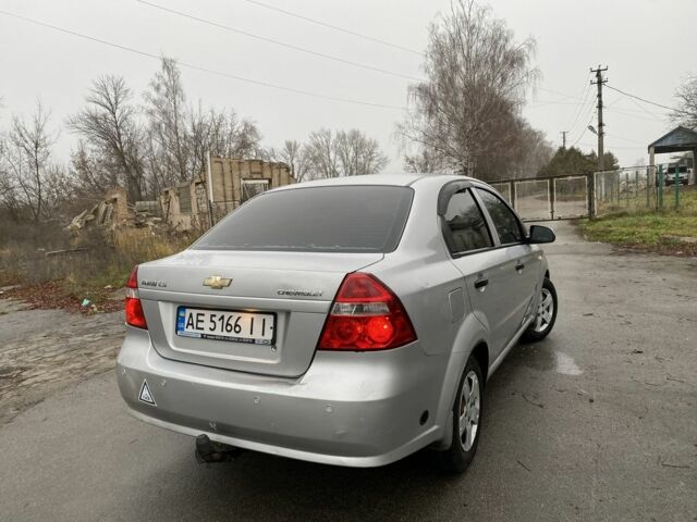 Серый Шевроле Авео, объемом двигателя 1.5 л и пробегом 300 тыс. км за 2750 $, фото 4 на Automoto.ua