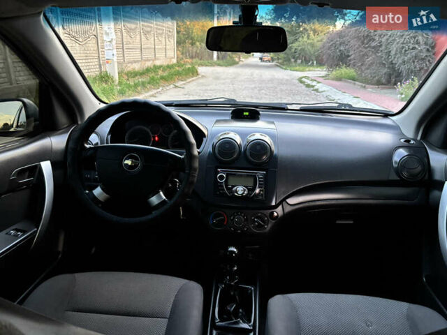 Серый Шевроле Авео, объемом двигателя 1.5 л и пробегом 165 тыс. км за 4900 $, фото 33 на Automoto.ua