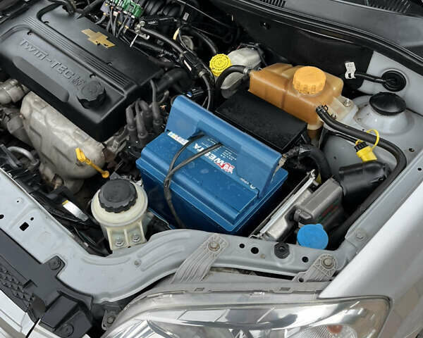 Шевроле Авео 2008 у Хороле на Automoto.ua Сірий Шевроле Авео, об'ємом двигуна 1.6 л та пробігом 163 тис. км за 5550 $, фото 19 на Automoto.ua