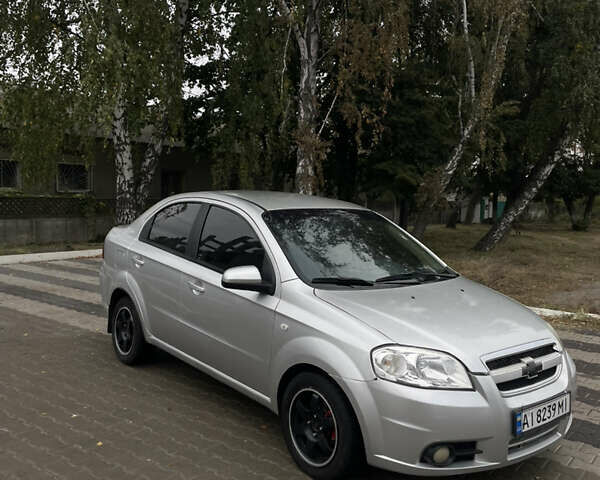 Серый Шевроле Авео, объемом двигателя 1.6 л и пробегом 300 тыс. км за 3300 $, фото 3 на Automoto.ua
