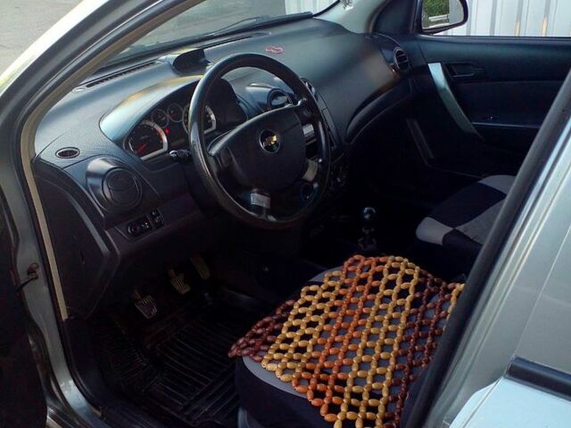 Серый Шевроле Авео, объемом двигателя 1.5 л и пробегом 124 тыс. км за 4800 $, фото 3 на Automoto.ua