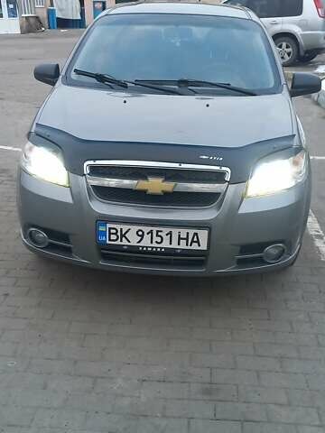 Сірий Шевроле Авео, об'ємом двигуна 1.5 л та пробігом 172 тис. км за 3250 $, фото 7 на Automoto.ua