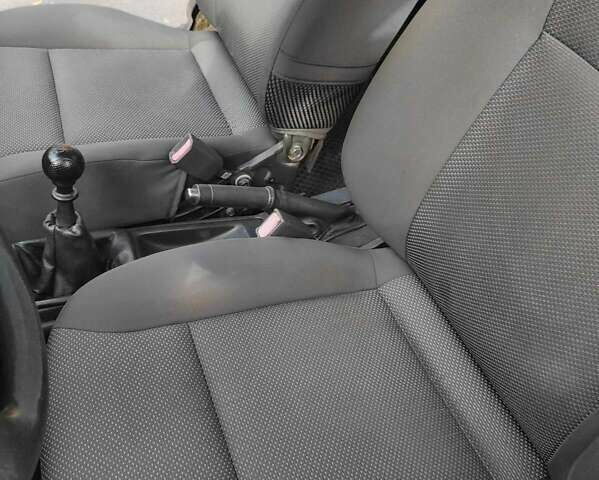 Сірий Шевроле Авео, об'ємом двигуна 1.5 л та пробігом 254 тис. км за 3900 $, фото 4 на Automoto.ua