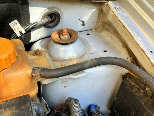 Сірий Шевроле Авео, об'ємом двигуна 1.6 л та пробігом 266 тис. км за 3200 $, фото 11 на Automoto.ua