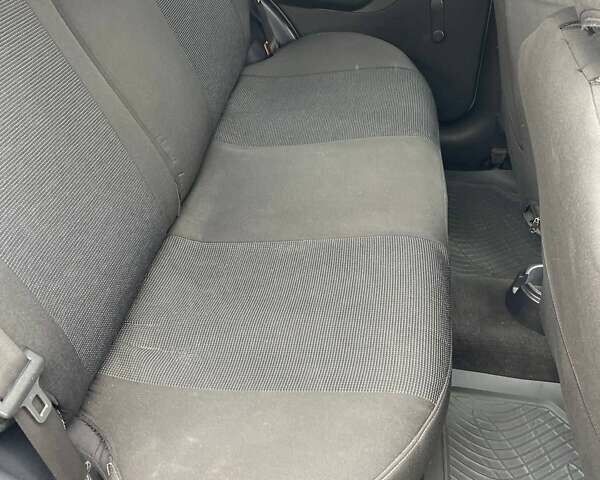 Серый Шевроле Авео, объемом двигателя 1.5 л и пробегом 250 тыс. км за 3600 $, фото 7 на Automoto.ua