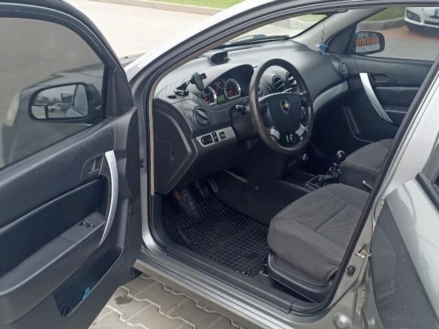 Серый Шевроле Авео, объемом двигателя 1.5 л и пробегом 244 тыс. км за 4600 $, фото 8 на Automoto.ua