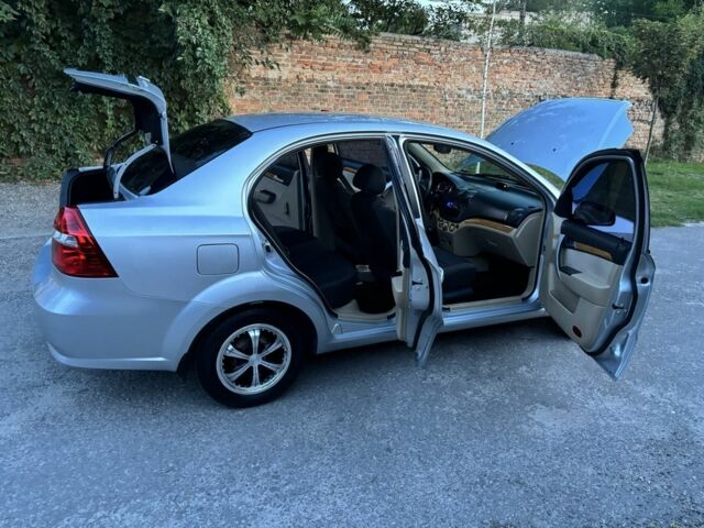 Серый Шевроле Авео, объемом двигателя 1.6 л и пробегом 122 тыс. км за 4999 $, фото 13 на Automoto.ua