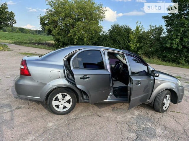 Сірий Шевроле Авео, об'ємом двигуна 0 л та пробігом 133 тис. км за 3700 $, фото 3 на Automoto.ua