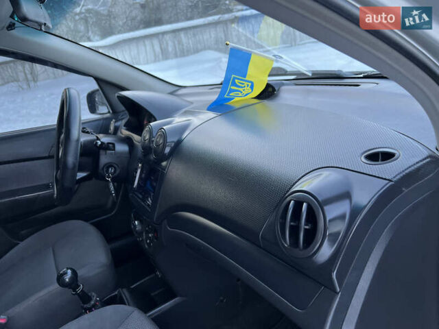 Сірий Шевроле Авео, об'ємом двигуна 1.5 л та пробігом 177 тис. км за 3400 $, фото 35 на Automoto.ua